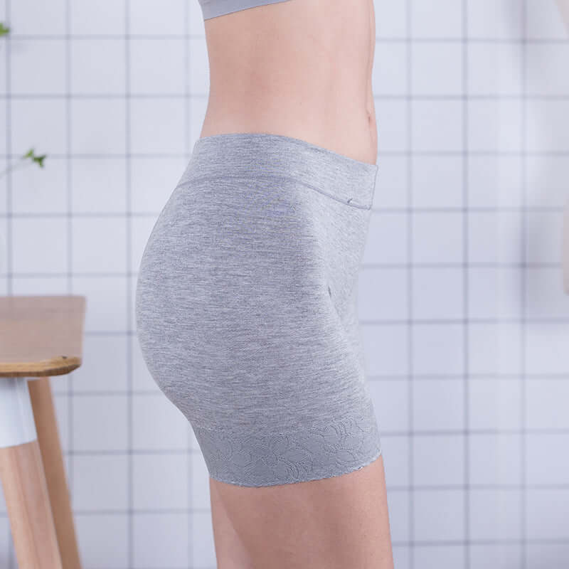 Aurafit tres cuartos leggings grises, cómodos y elegantes para fitness y uso diario.