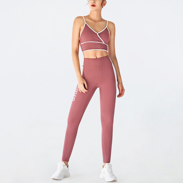Aurafit The gym runs a two-piece set
