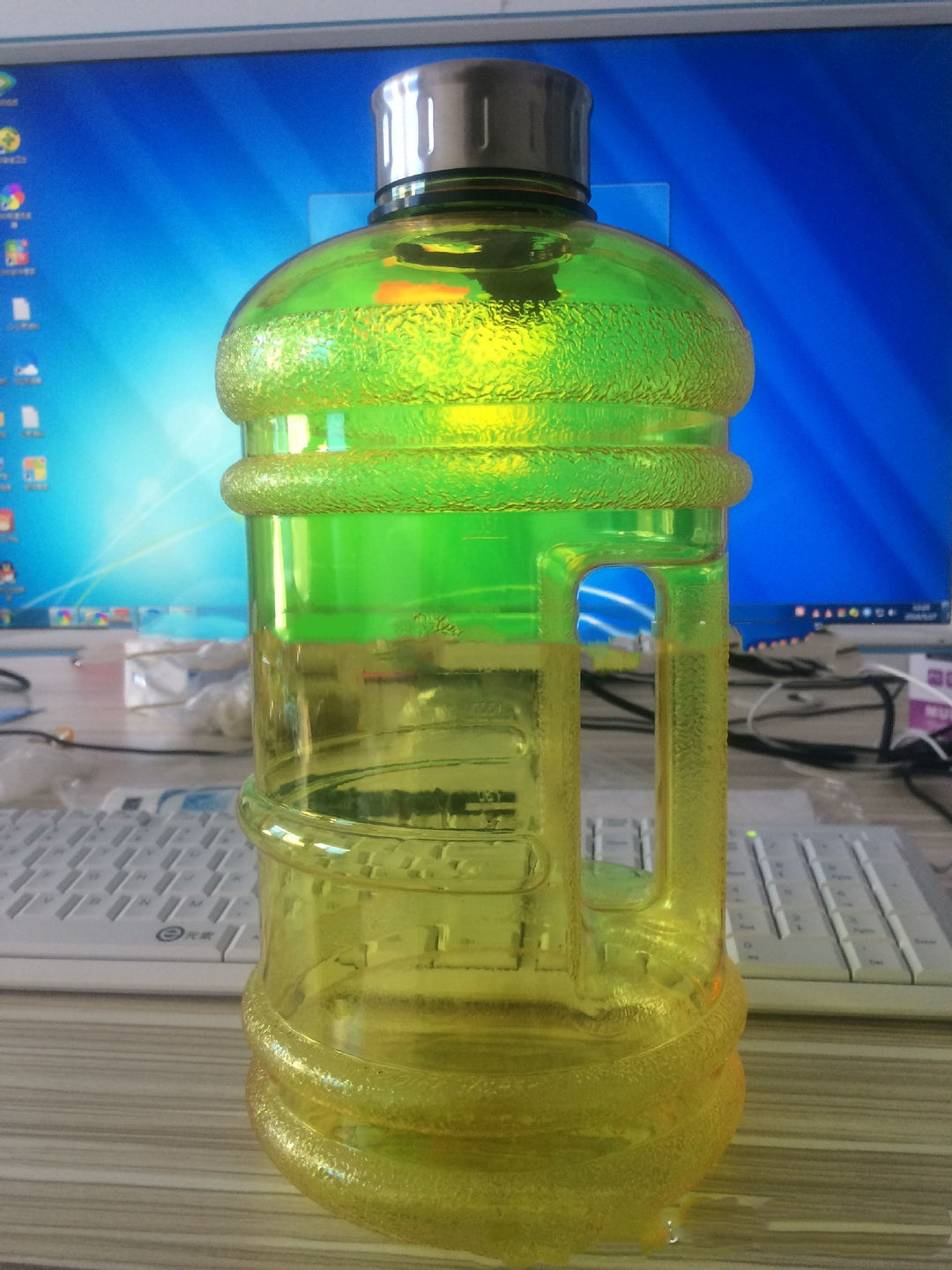 AurafitLarge capacity fitness water bottle