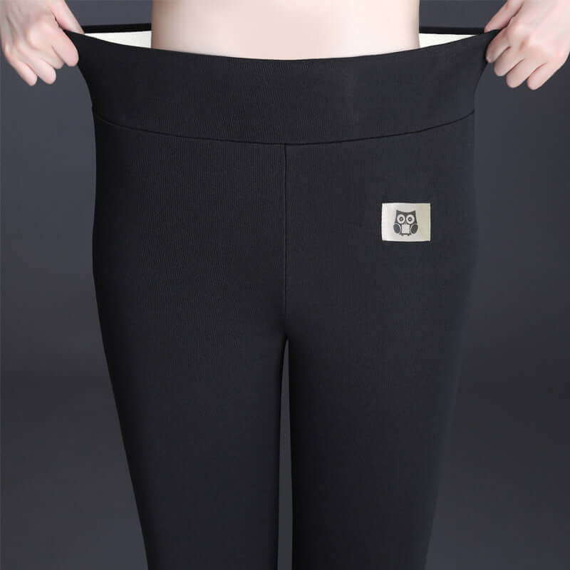  Aurafit Women’s Cashmere Leggings en tonos oscuros con forro suave, perfectas para comodidad y estilo.