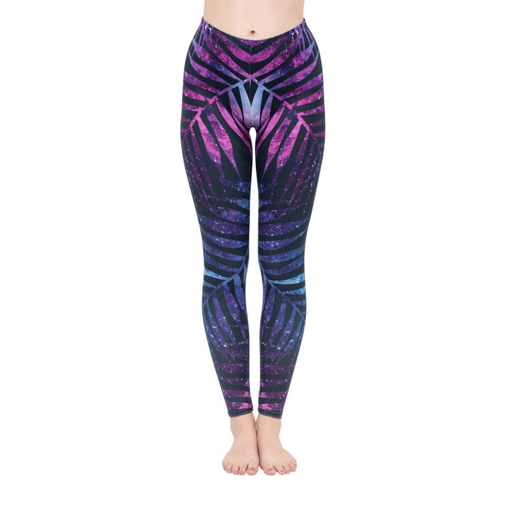 Aurafit Women’s Printed Leggings con diseños de tendencias en color morado y azul.