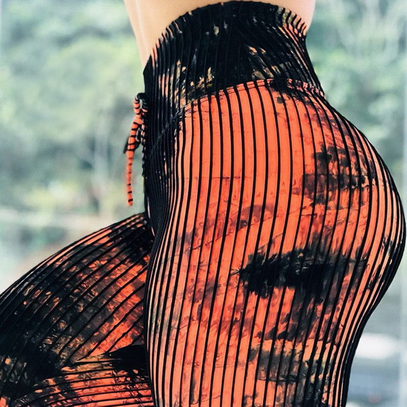 Leggings Aurafit con diseño moderno, ideales para entrenamientos y uso diario, destacando un patrón colorido y ajuste favorecedor.