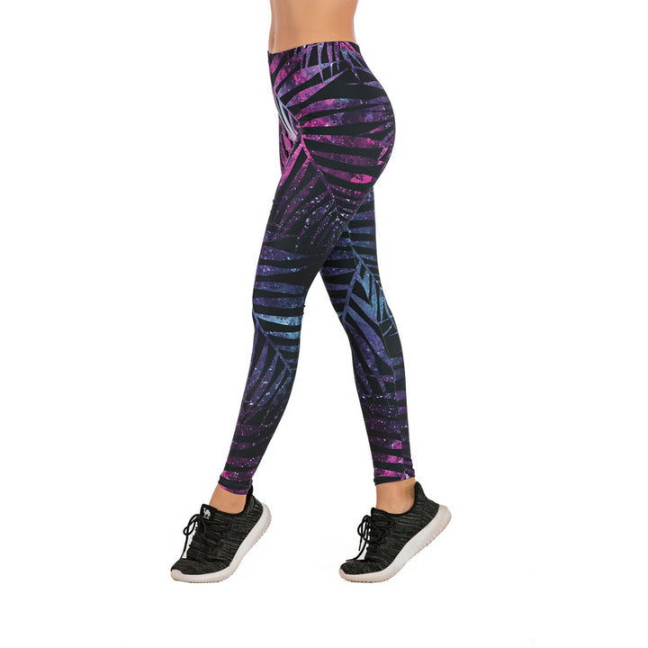 Leggings Aurafit para mujeres, con diseño impreso en tonos púrpuras y azules, ideales para actividades deportivas.