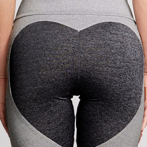 Aurafit leggings en dos con diseño moderno y ajuste favorecedor, ideales para actividades deportivas.
