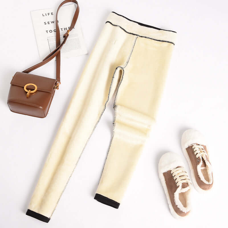  Aurafit Women’s Cashmere Leggings en tonos oscuros con forro suave, perfectas para comodidad y estilo.