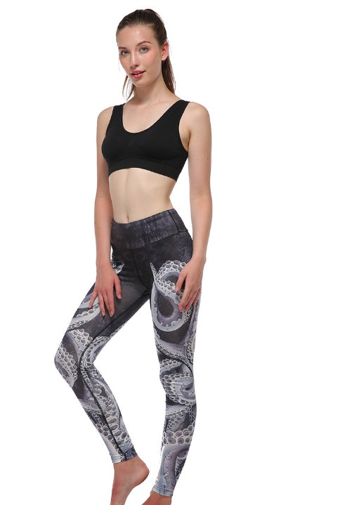 Aurafit ladies leggings styled with hoodie for casual everyday fashion look